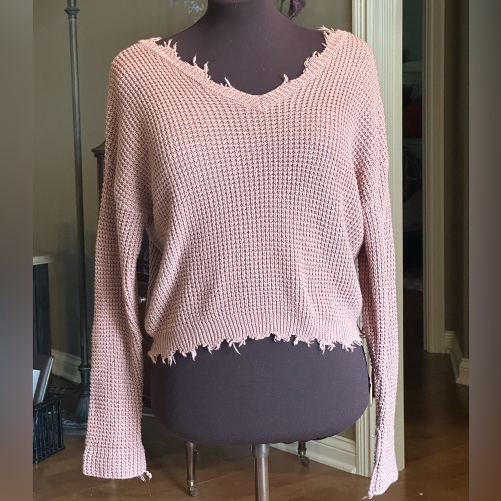 moon & madison Blush Frayed V-Neck Sweater